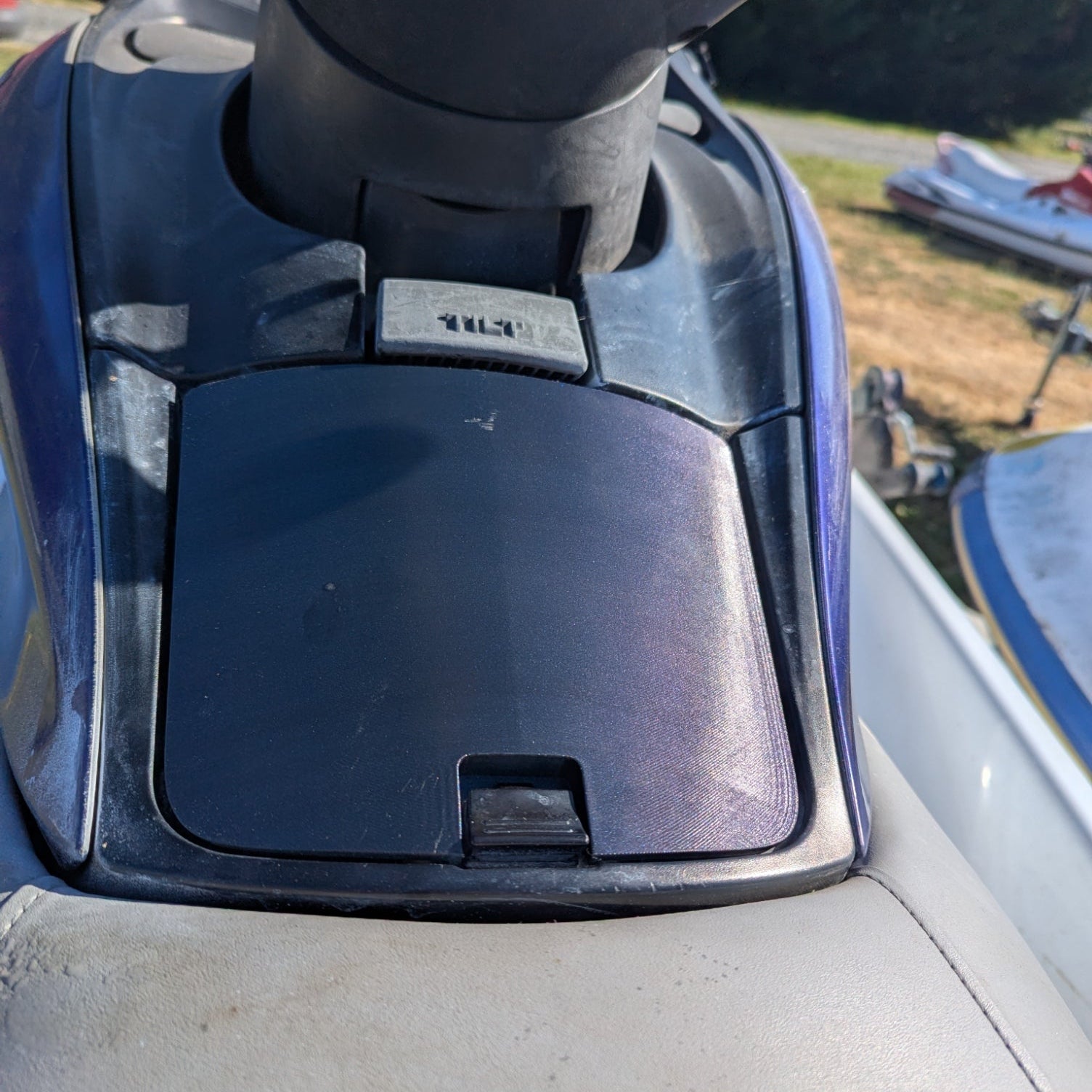 Yamaha FX140 fx160 box cover.