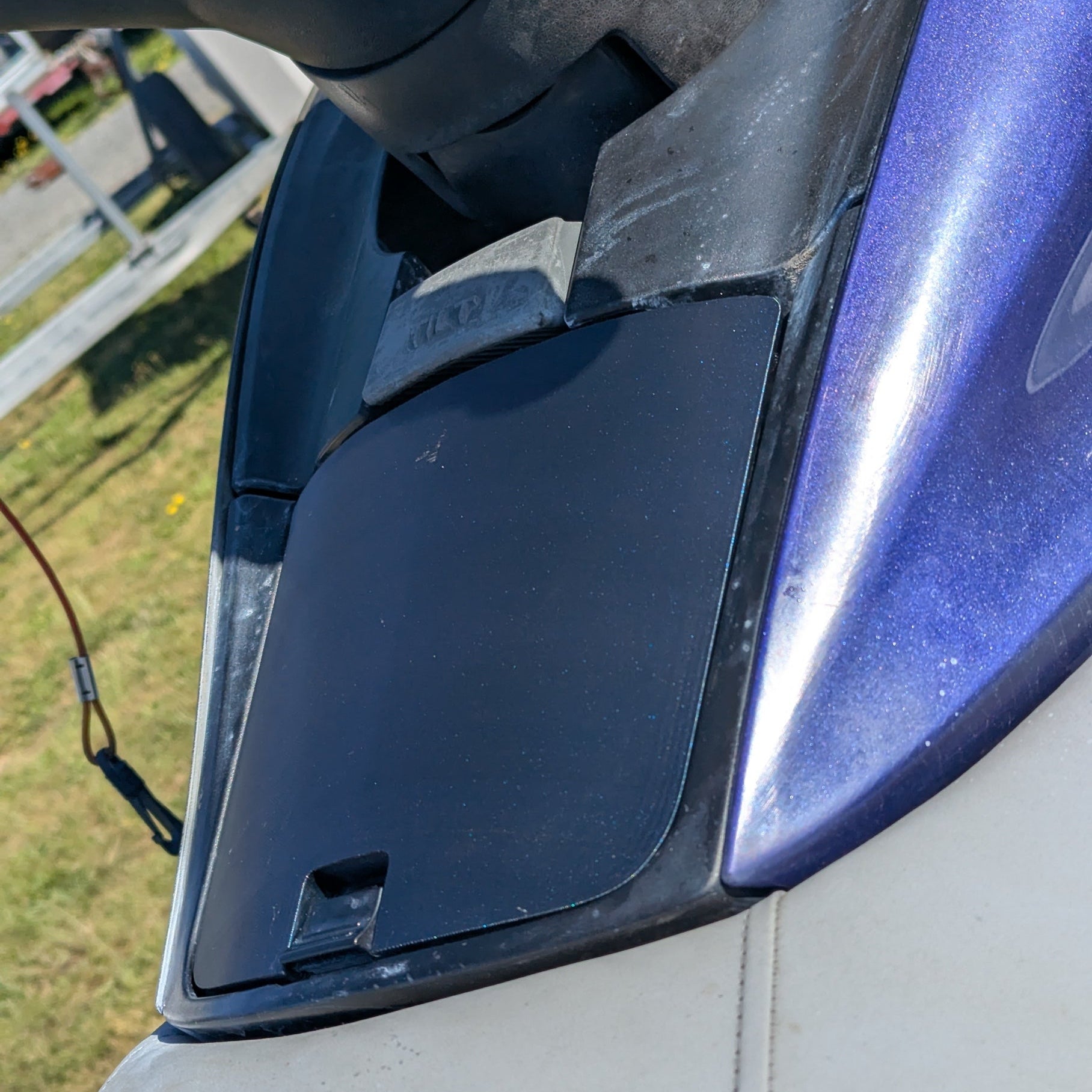 This is a glove box cover for am Fx140 fx160 glove box.